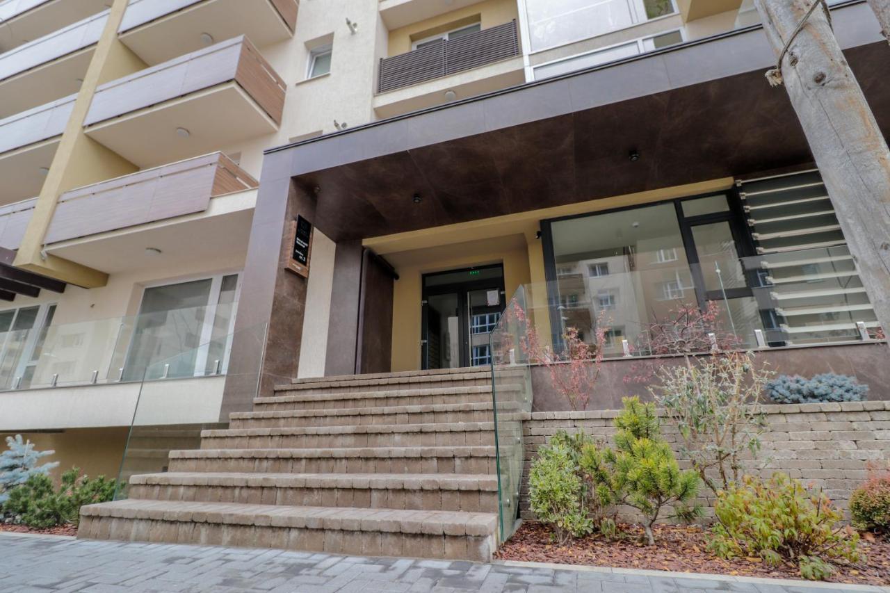 Lux Green Apartament 2 Lägenhet Braşov Exteriör bild