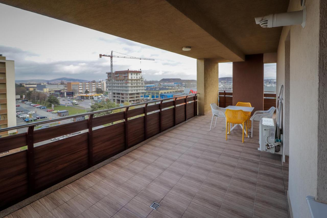 Lux Green Apartament 2 Lägenhet Braşov Exteriör bild